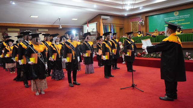 Akper Baiturrahmah Gelar Wisuda 33 Dan Caping Day 2021